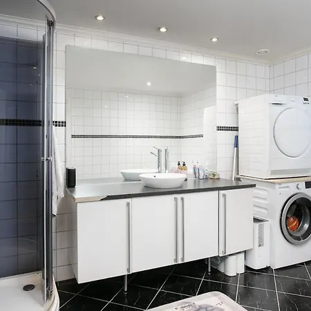 Exclusive 4-room In The Heart Of Downtown Ålesund